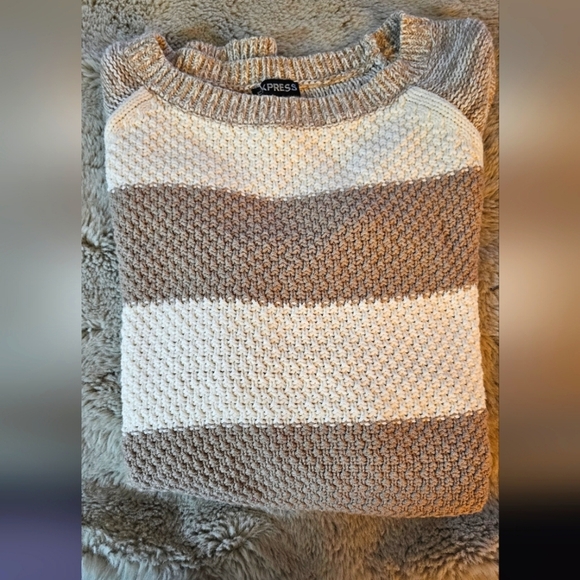 Express Womens Cropped Sweater - Picture 4 of 4